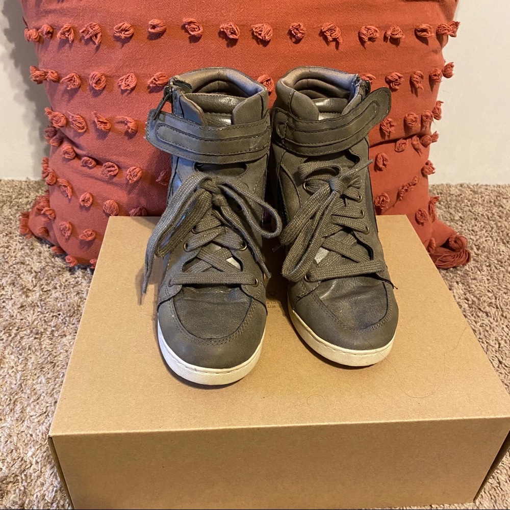 Women’s High Top Sneakers